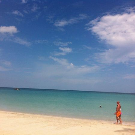 Roots Bamboo Beach Resort Negril Exteriör bild